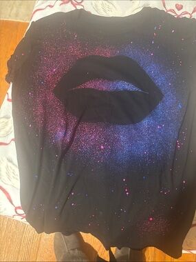 Lauren Moshi Black Tee with Pink and Blue Glitter Lip Graphic